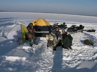 Зимняя рыбалка в Томской области с доставкой снегоходами