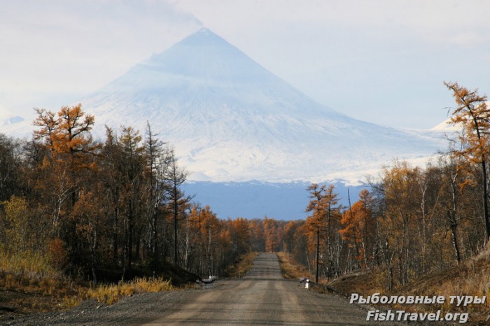 Вулкан Ключевская сопка на Камчатке.